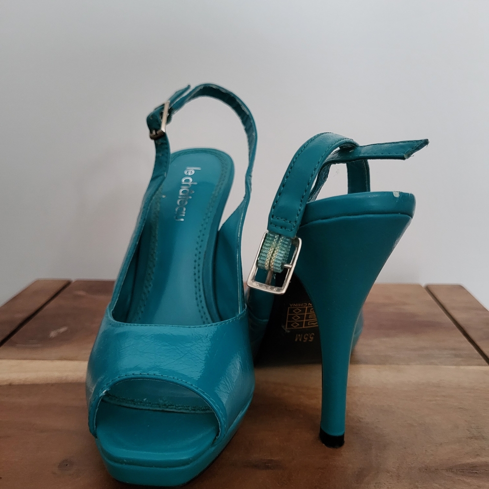 Le Chateau Turquoise Peep Toe Heels
